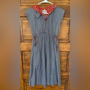 Vintage dress with hood & pockets